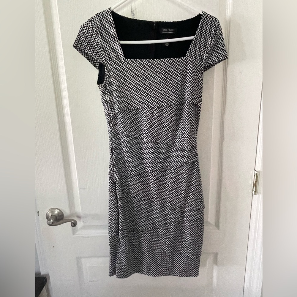 Black and white herring bone layered some slimming dress